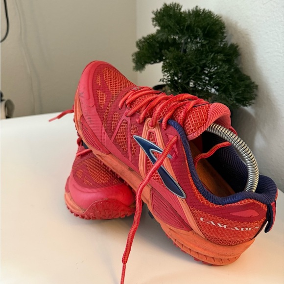 Brooks Women's Red Athletic Shoes - Picture 2 of 6